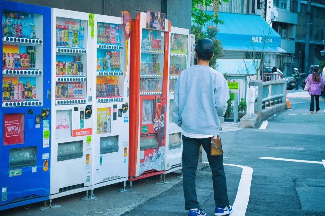 無接觸經(jīng)濟(jì)如潮涌動,自動售貨機(jī)迎來高光時刻(圖4) 1-221216160010355.jpg